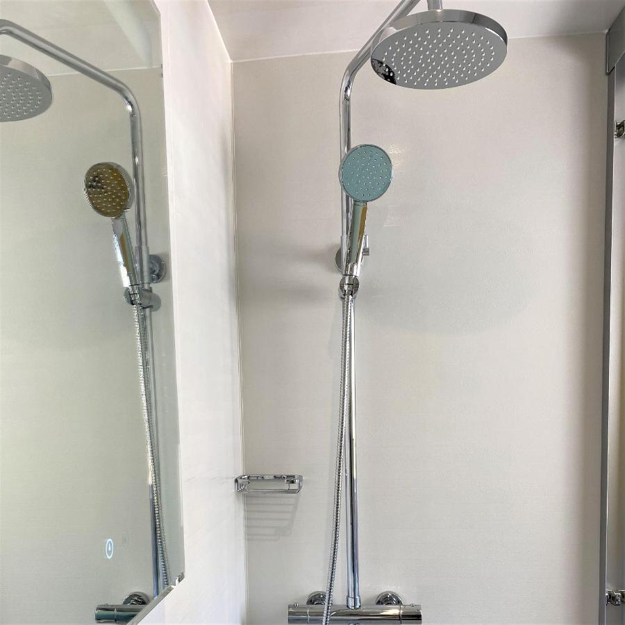 לימינגטון En-Suite Nook Near Forest & Sea, Super Value With Fridge, Microwave And Tv מראה חיצוני תמונה